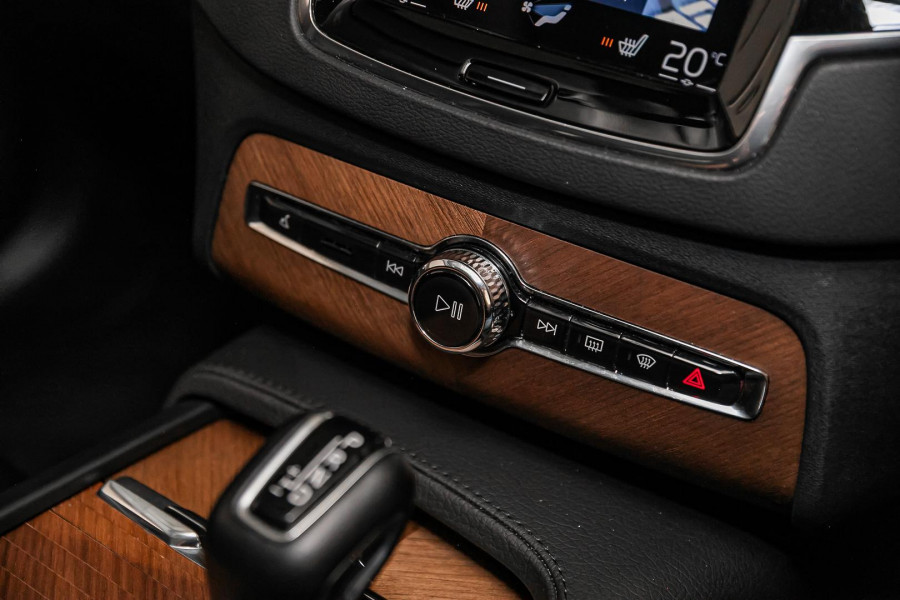 2020 Volvo XC90 L Series D5 Inscription SUV Image 27