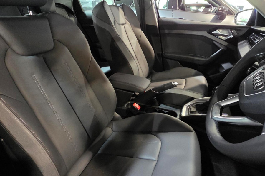 2025 Audi A1 GB 40 TFSI S line Hatch