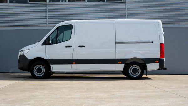 2025 Mercedes-Benz Sprinter VS30 311CDI MWB Van image 6