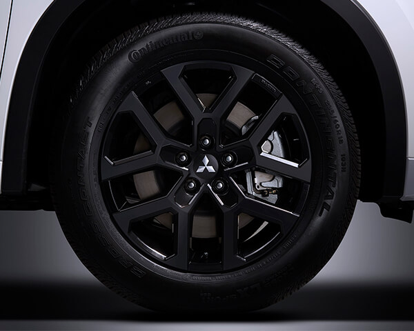 Wheel Set (4), Alloy wheel 18", Black