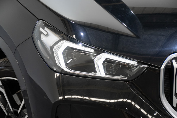 2023 BMW X1 xDrive20i M Sport SUV Image 2