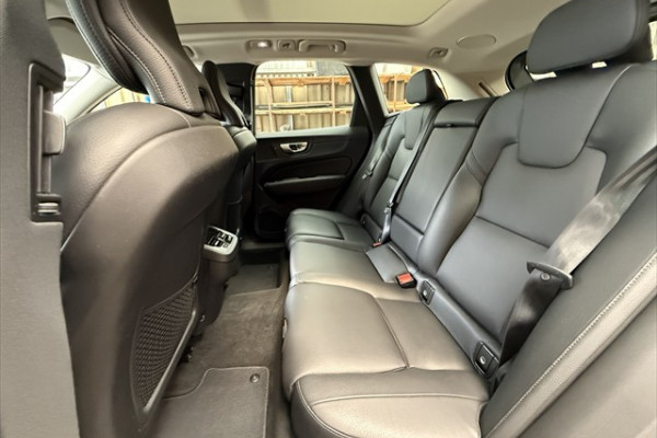 2023 Volvo XC60 UZ Plus B5 SUV Image 14