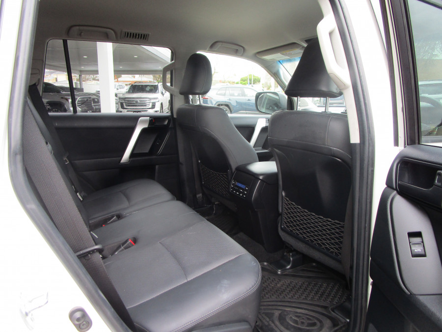 2021 Toyota LandCruiser Prado GDJ150R GXL SUV Image 13