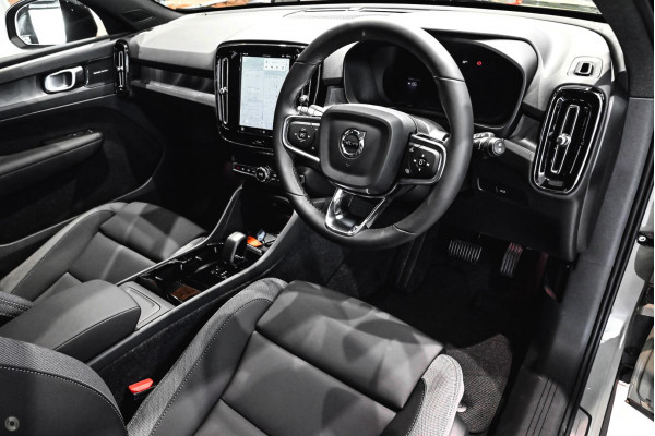 2024 MY25 Volvo EX40 No Series Ultra Single Motor Extended Range SUV Image 6
