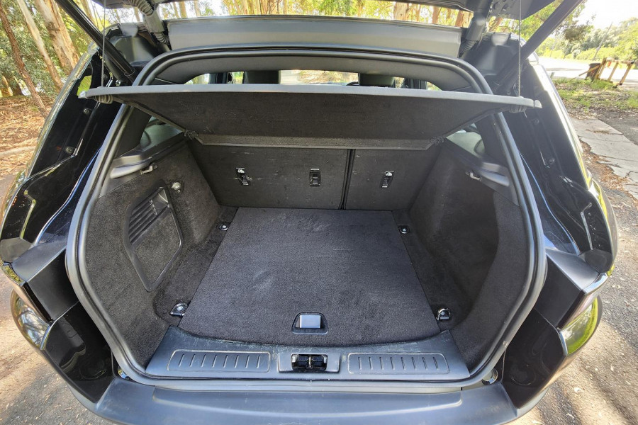 2025 MY17 Land Rover Range Rover Evoque L538 TD4 150 SE SUV Image 9