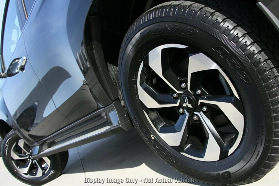2025 Mitsubishi Pajero Sport QG GLS Wagon Image 4