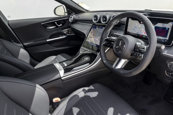 2025 Mercedes-Benz C-Class W206 C350 e Sedan image 9