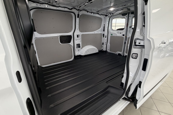 2026 MY27 Ford Transit Custom AV Sport SWB Van Image 14