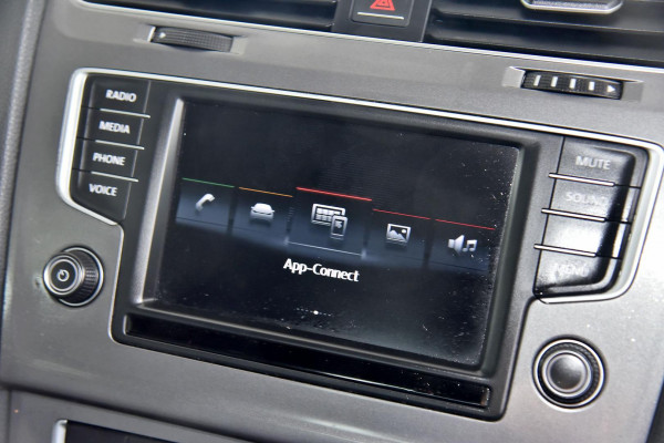 2015 MY16 Volkswagen Golf 7 92TSI Hatch Image 17