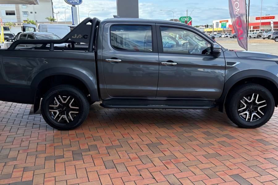 2024 JAC T9  Oasis Ute Image 23