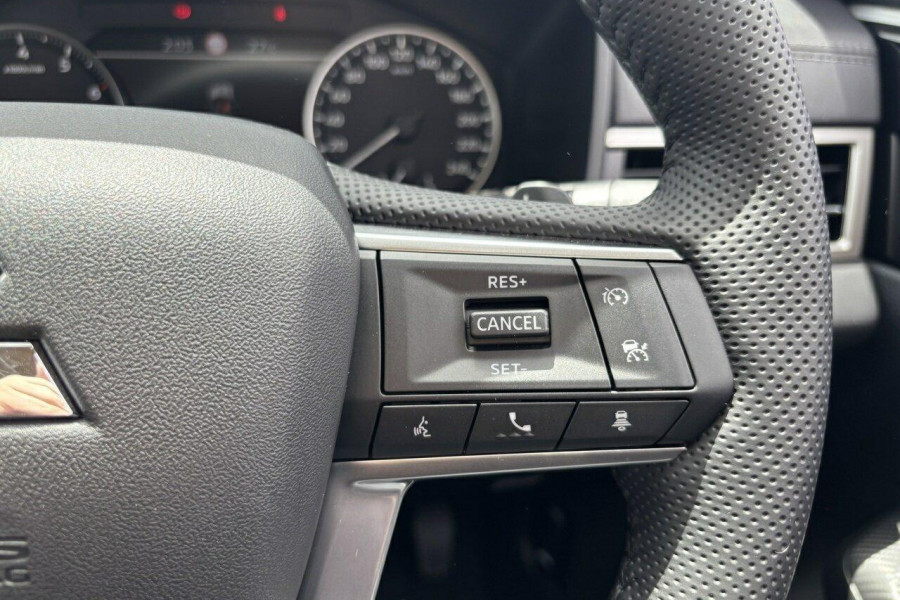2024 Mitsubishi Outlander ZM LS SUV Image 20