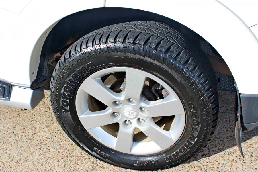 2007 Mitsubishi Pajero NS VR-X Suv Image 8