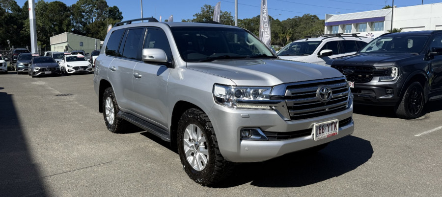 2019 Toyota LandCruiser VDJ200R VX SUV Image 3