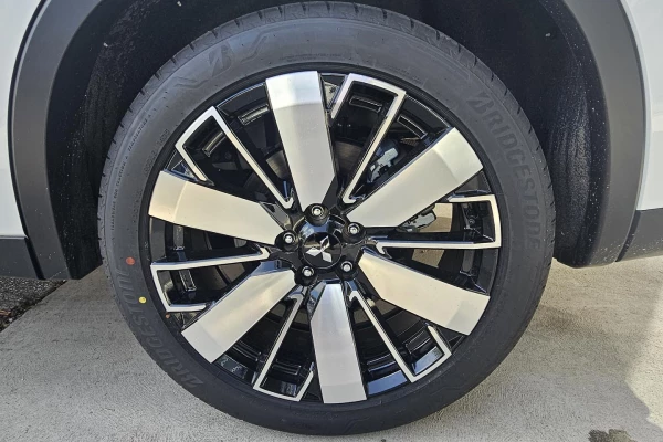 2026 MY25 Mitsubishi Outlander ZM Aspire SUV Image 3