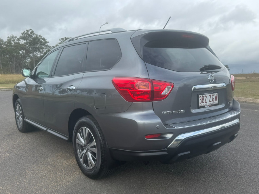 2019 Nissan Pathfinder R52 Series III ST SUV Image 5