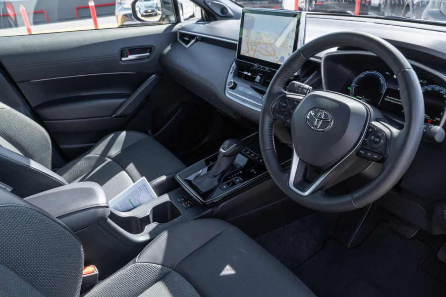 2025 Toyota Corolla Cross MXGH10R Atmos SUV Image 7