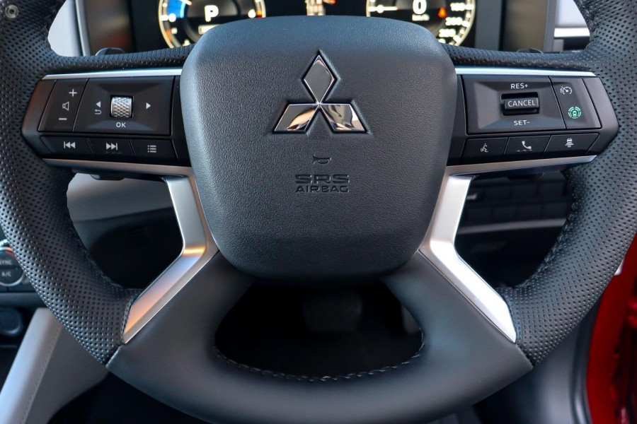 2024 Mitsubishi Outlander ZM Exceed SUV Image 9