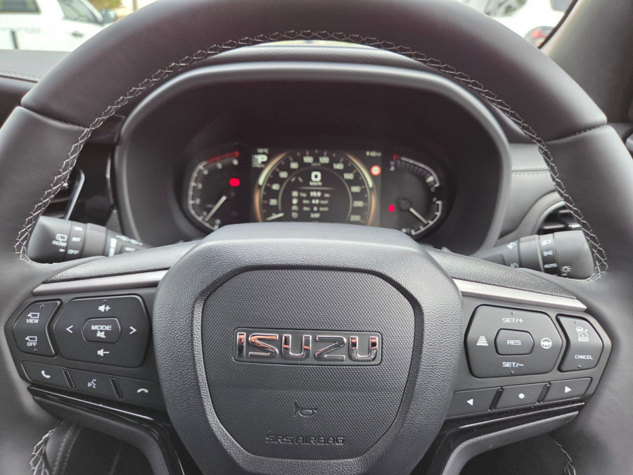 2026 Isuzu MU-X RJ LS-T SUV Image 13