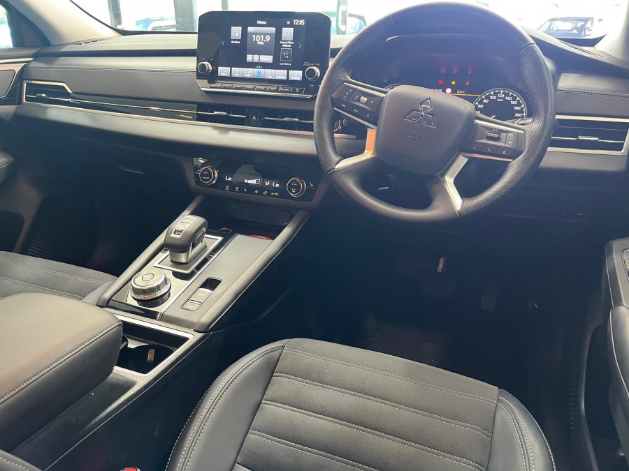 2024 Mitsubishi Outlander ZM Aspire SUV Image 10