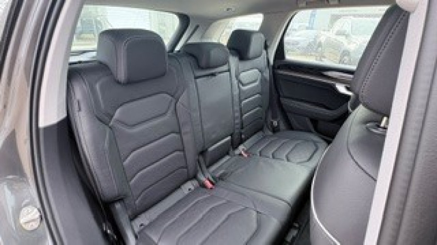 2024 Volkswagen Touareg RC 210TDI Elegance SUV Image 12