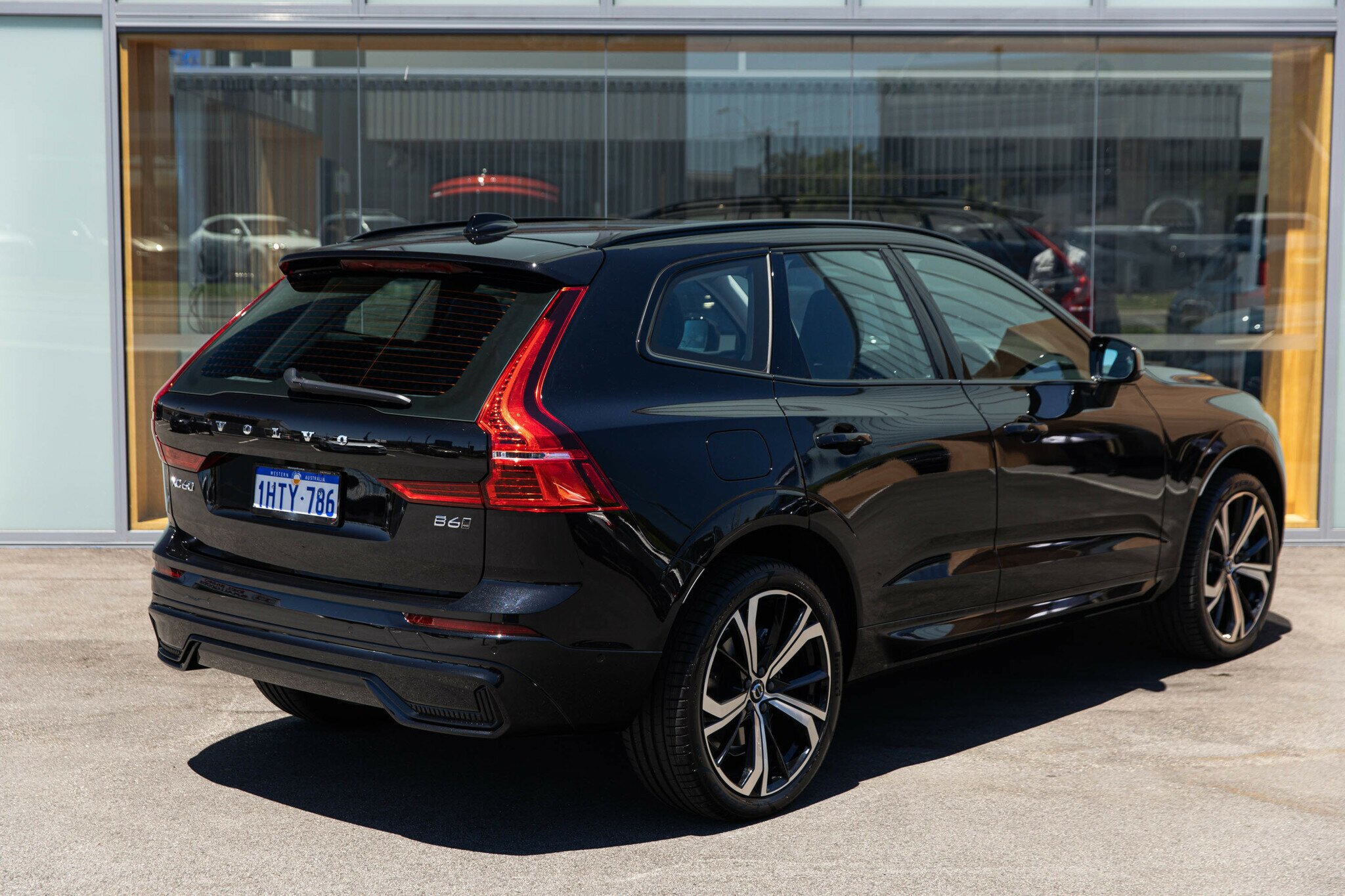 Demo 2022 Volvo XC60 Ultimate B6 Dark #3965V Osborne Park, WA
