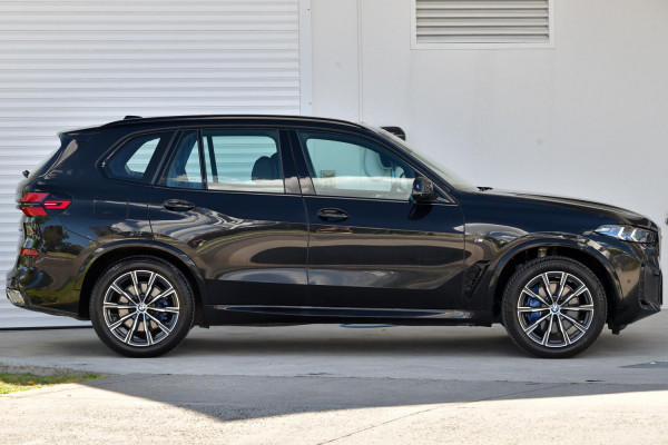 2024 MY25 BMW X5 G05 LCI xDrive30d M Sport SUV image 3