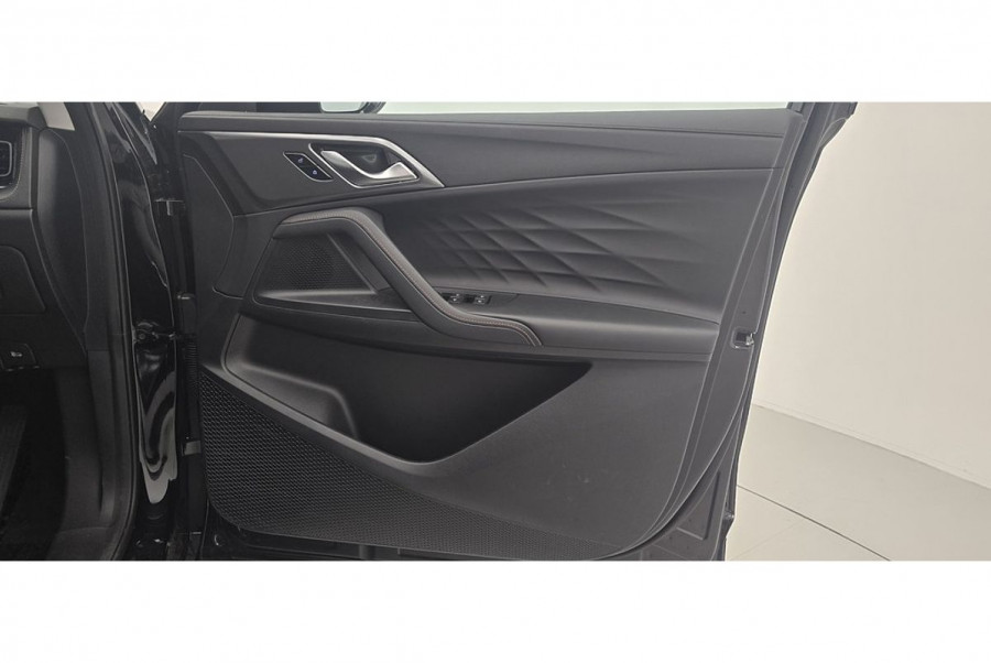 2024 MY24.5 MG HS AS33 Vibe SUV Image 10