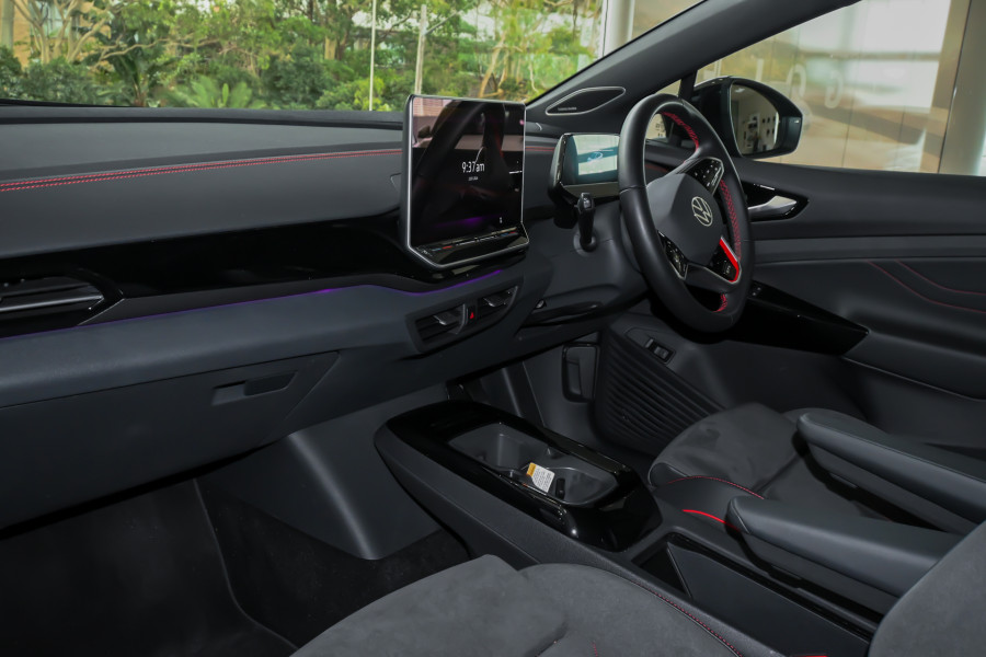 2025 Volkswagen ID. 5 E2 GTX SUV