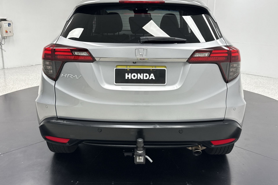 2019 MY20 Honda HR-V  VTi-LX SUV Image 10
