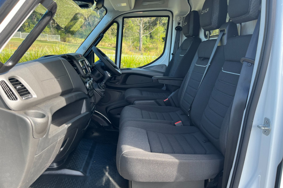 2024 Iveco Daily 35S14 Van Image 10