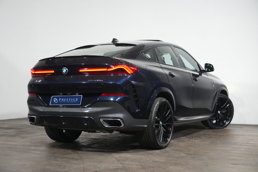 2022 BMW X6 xDrive30d M Sport Coupe Image 7