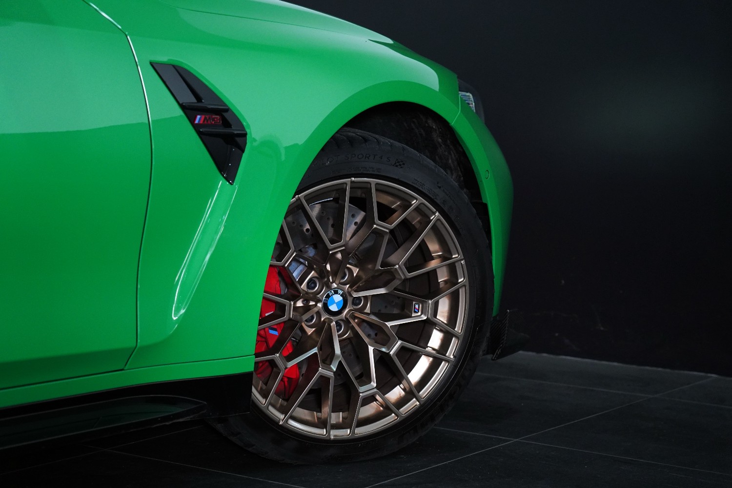2023 BMW M3 Cs Sedan Image 19