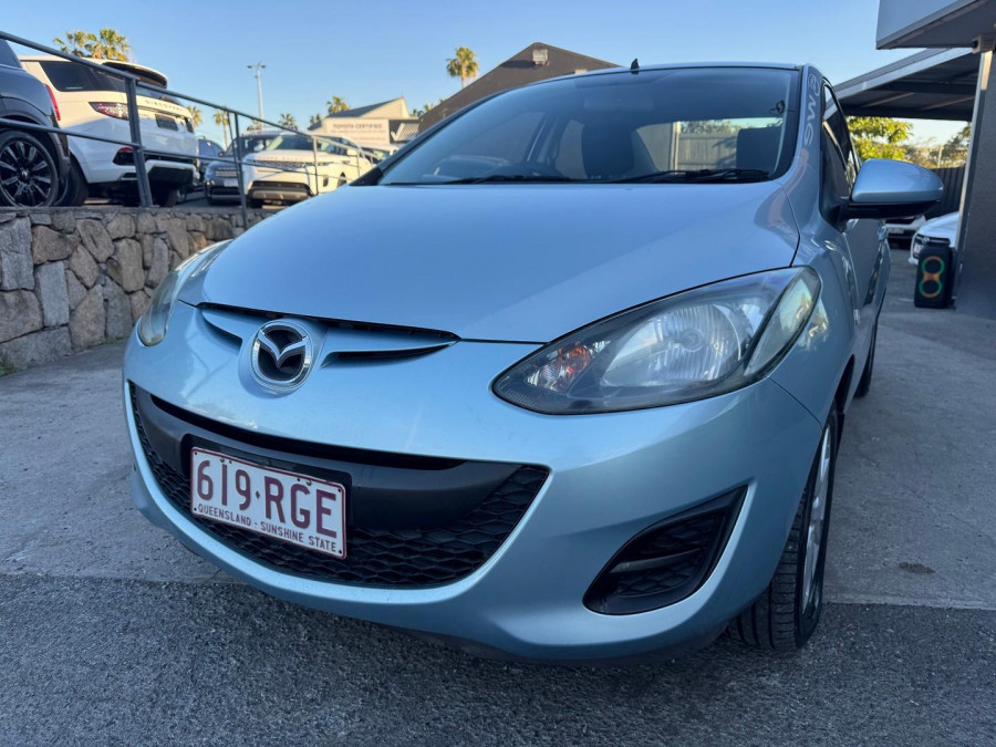 2010 Mazda 2 DE Series 2 Maxx Sedan Image 2