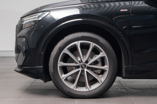 2025 MY24 Audi Q4 e-tron F4 55 SUV image 25