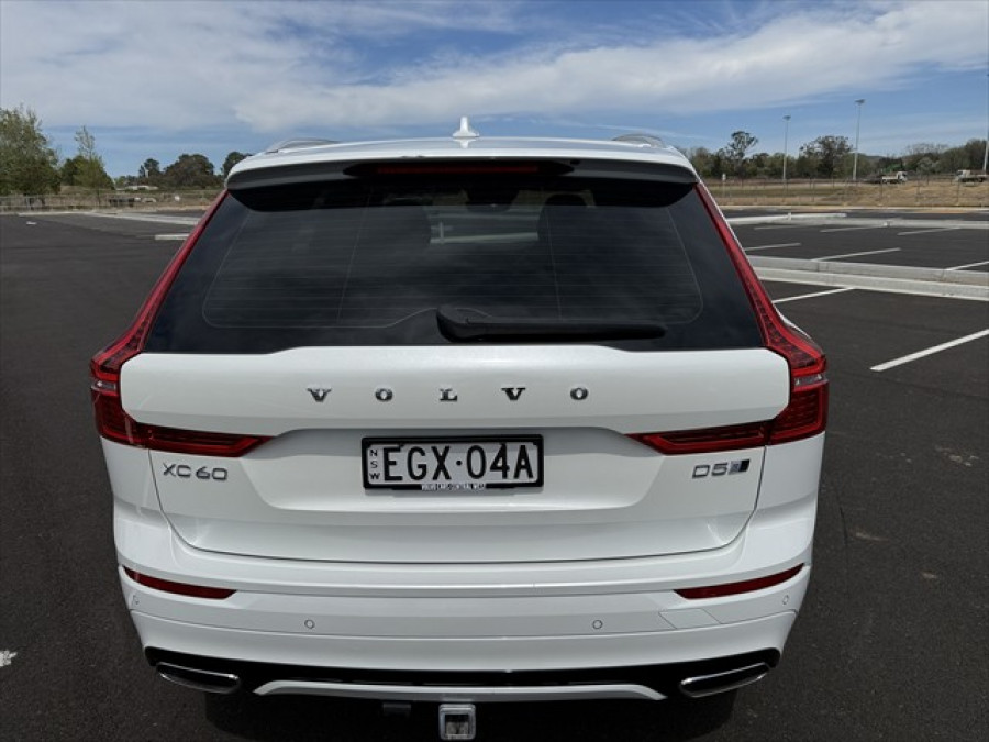 2017 MY18 Volvo XC60 UZ D5 R-Design SUV Image 5