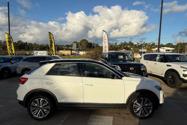 2021 Volkswagen T-Roc A11 110TSI Style SUV Image 3