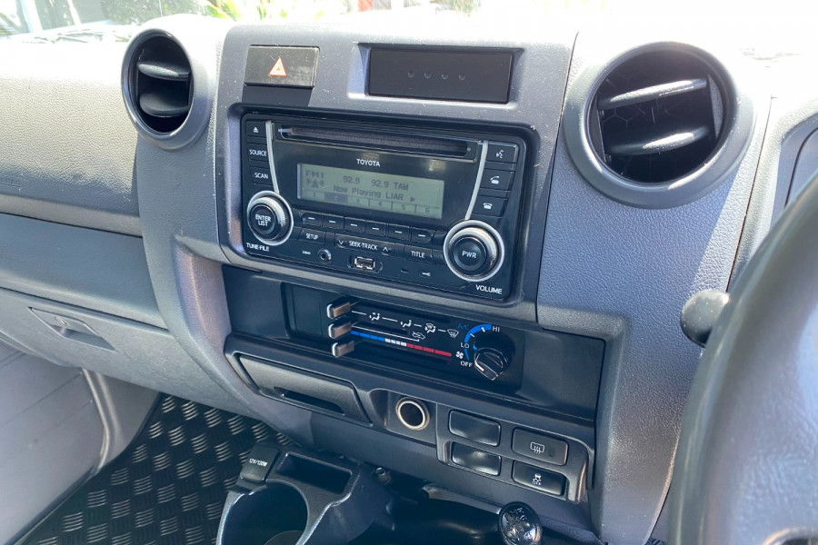 2017 Toyota LandCruiser VDJ76R WorkMate SUV Image 12