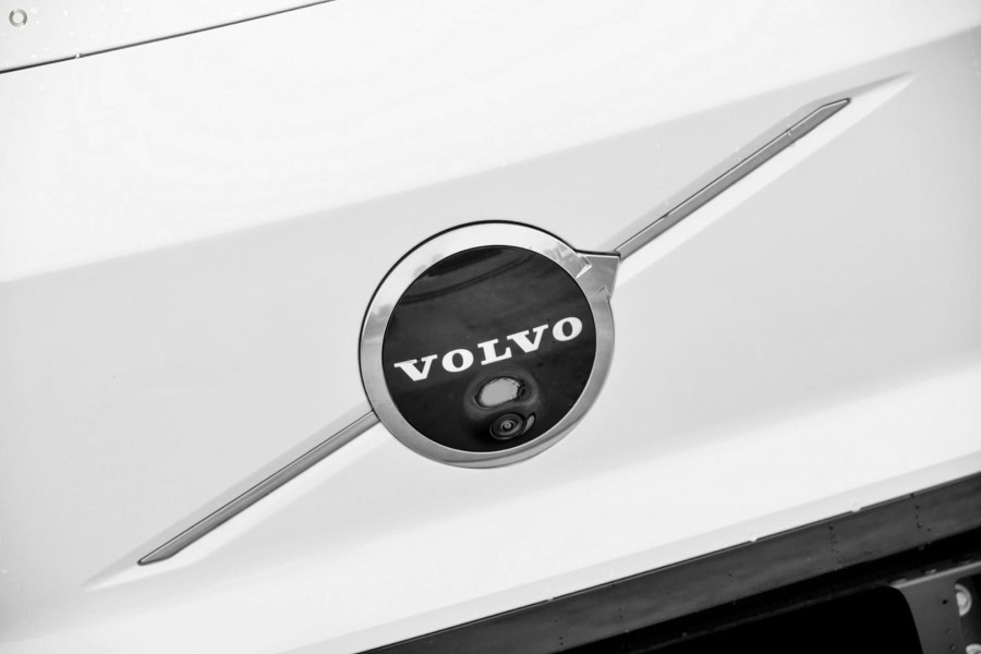 2024 MY25 Volvo EX30  Single Motor Extended Range Ultra SUV Image 13