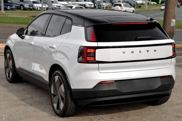 2024 MY25 Volvo EX30  Single Motor Extended Range Ultra SUV Image 4