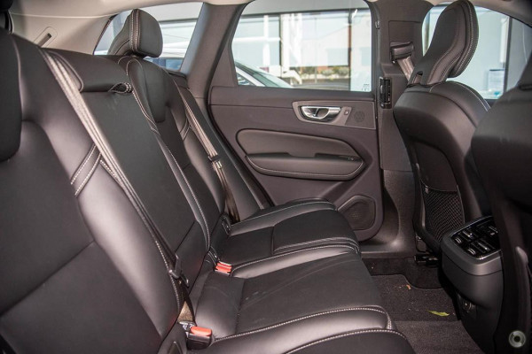 2024 MY25 Volvo XC60  Ultra B5 Bright SUV