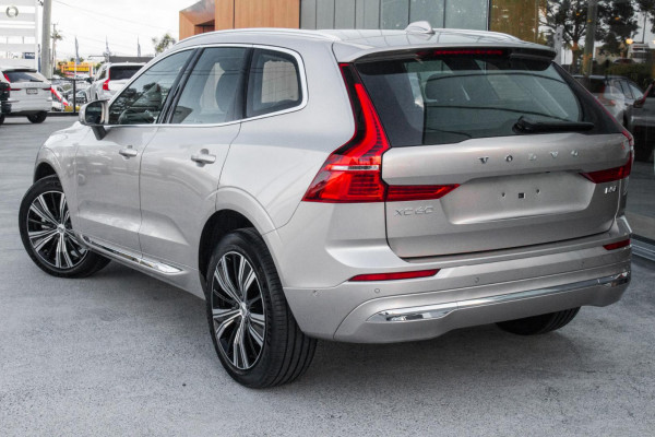 2024 MY25 Volvo XC60  Ultra B5 Bright SUV Image 4