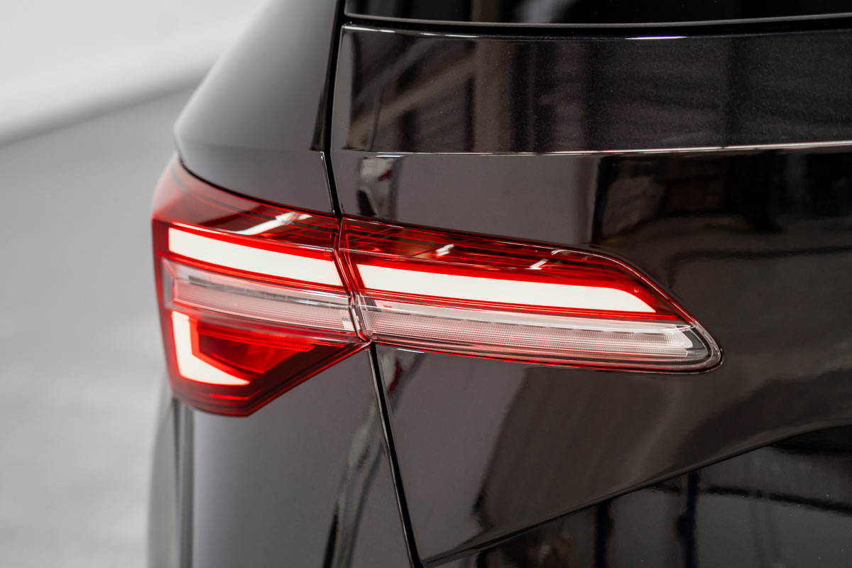 2024 Skoda Karoq Sportline (4x4) 140tsi SUV Image 5