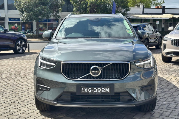 2026 Volvo XC40 XZ Plus B4 SUV Image 2