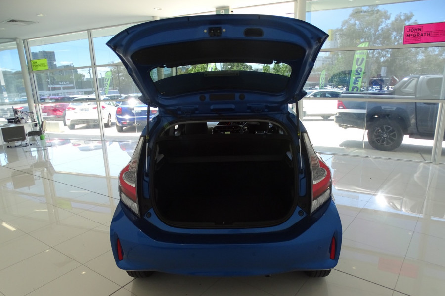 2018 Toyota Prius C NHP10R Hatch Image 29