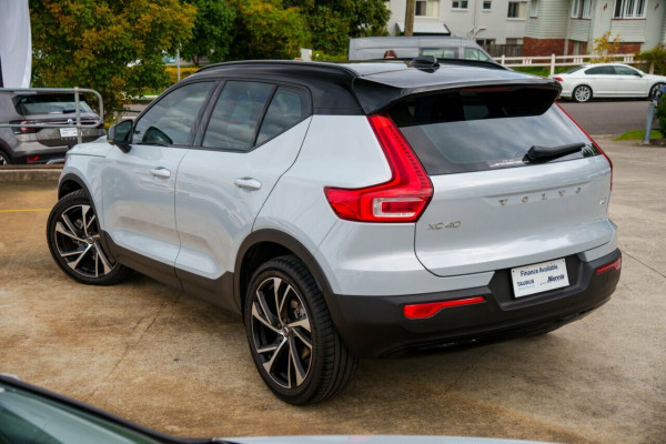 2021 Volvo XC40 XZ T5 R-Design SUV Image 2