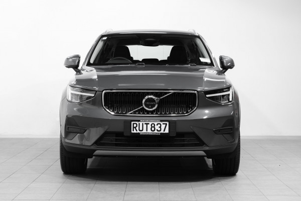 2026 Volvo XC40 XZ Plus B4 SUV Image 2