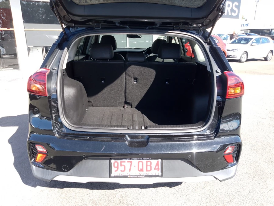 2021 Kia Niro DE Hybrid Sport SUV Image 16