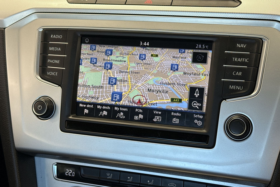 2015 Volkswagen Passat Sedan 132TSI Sedan Image 8