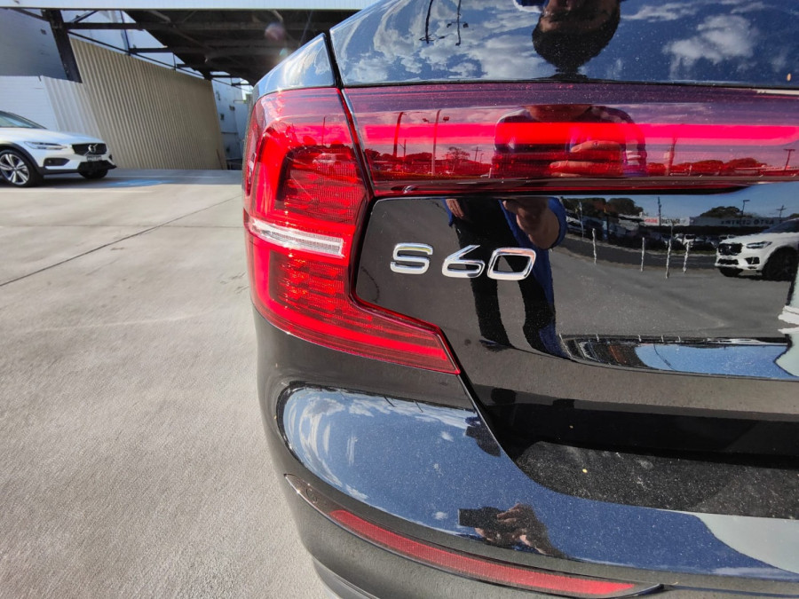 2021 Volvo S60 Z Series T5 Inscription Sedan Image 16