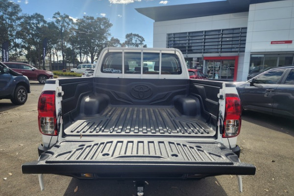 2024 Toyota HiLux 2L46590EU SR Ute Image 5